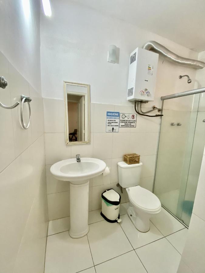 Rio Guesthouse - Um Quarteirao Da Praia De Copacabana Rio de Janeiro Eksteriør bilde
