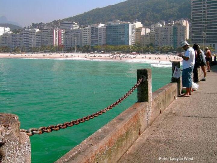 Rio Guesthouse - Um Quarteirao Da Praia De Copacabana Rio de Janeiro Eksteriør bilde